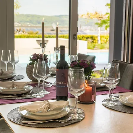 Apartment Paradisio Poolsuite Summergold In Am Bodensee